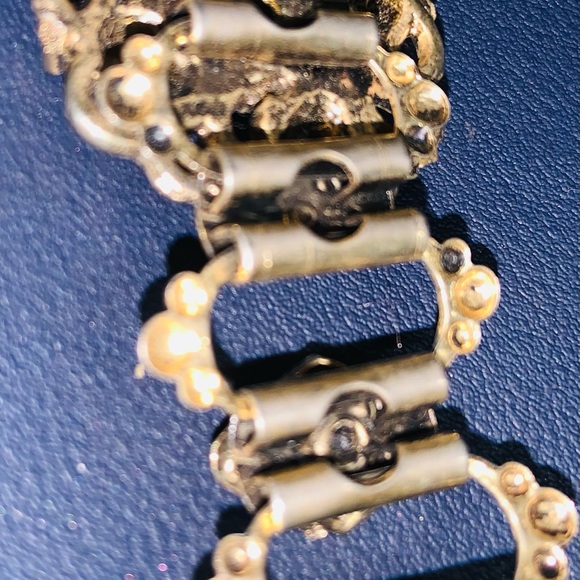 •Renaissance Revival Vintage Pastel Bracelet• - Picture 5 of 8